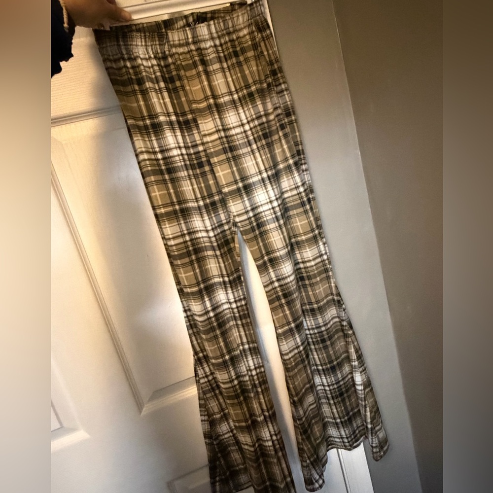 Windsor Checkered Trousers in Black and Tan